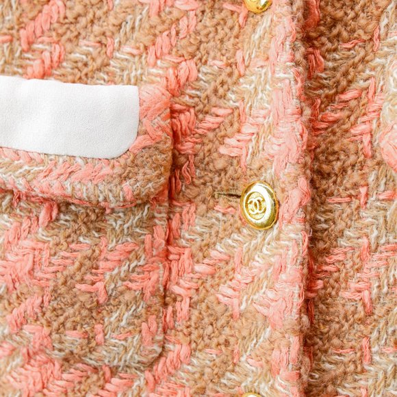 SOLD Chanel Vintage Peach Tweed Jacket - Picture 7 of 13